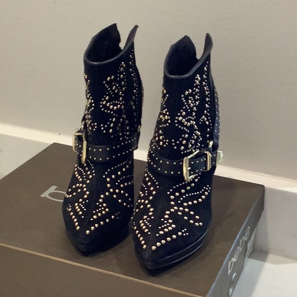Bebe Chelsea beaded suede leather ankle boots Blk 7 - Picture 2 of 7